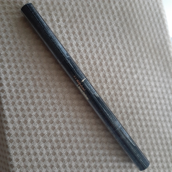 Mellow | Brow Definer - Picture 3 of 6